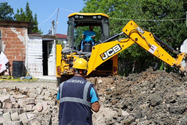 Mekece Mahallesi’nde 2 Bin Metrelik İçme Suyu Hattı Yenileniyor