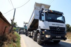 Serdivan’ın 3 önemli mahallesine bağlantıyı sağlayan hat sil baştan