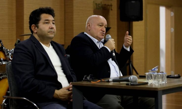 Tarih Atölyesi Prof. Dr. Ahmet Taşağıl ile başladı