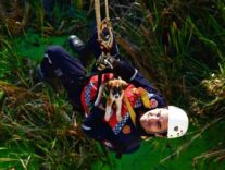 Arama kurtarma ve doğa yürüyüşleri için ideal tim.