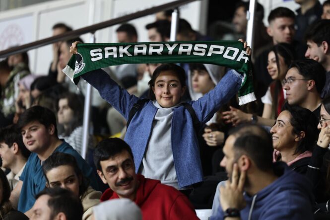 Büyükşehir Basketbol Takımı, Kütahya BSK Karşısında Sahasında 80-51'lik Skorla Üstünlük Sağladı