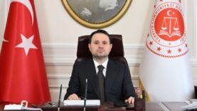 Adalet Bakan Yardımcılığına Dört Yeni İsim Atandı ve Görev Değişimi Yaşandı