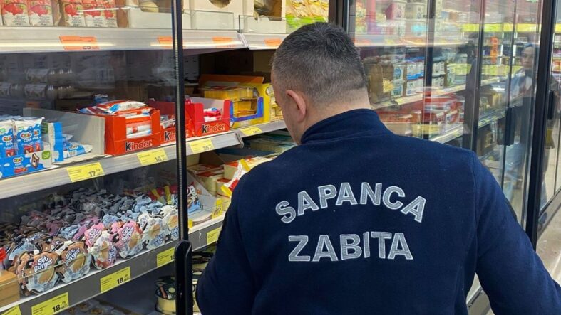 Sapanca Belediyesi Zabıta Ekipleri, Marketlerde Düzenli Fiyat ve Hijyen Denetimlerine Devam Ediyor