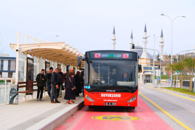 Sakarya’da 23 Nisan’da ADARAY, Metrobüs ve Otobüsler Ücretsiz Hizmet Verecek