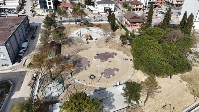 Kaynarca Aziz Duran Parkı’nda Yeni Spor ve Oyun Alanları Tamamlanmak Üzere