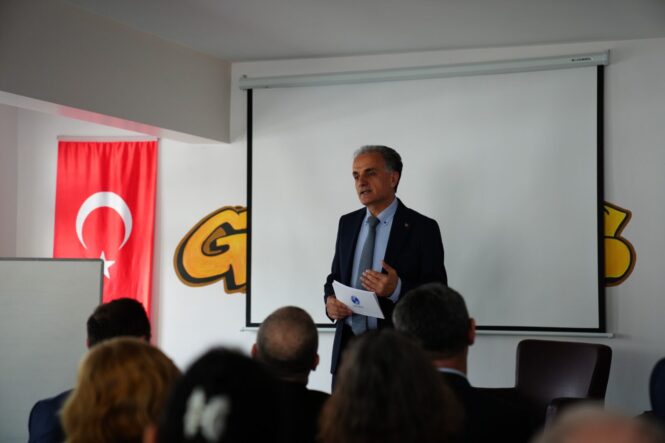 Sakarya Üniversitesi’nde İleri Yaş Bireyler İçin Yaşam Boyu Öğrenenler Akademisi Başladı