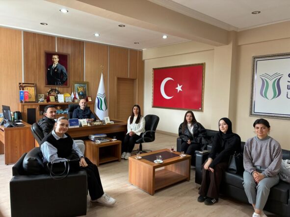 Yaşam Reçetesi Öğrenci Topluluğu, Prof. Dr. Fatih Sönmez ile Gelecek Planlarını Görüştü