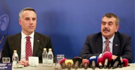 AK Parti Sakarya İl Başkanı Tever’den Bakan Tekin’e Destek ve Eleştirilere Yanıt