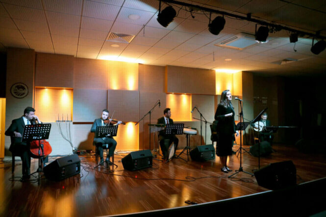 Yaprak Sayar’ın Ziya Taşkent Konser Salonu’ndaki Performansı Sakarya’da Büyük İlgi Gördü