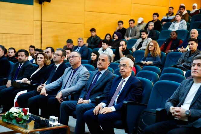 Sakarya Üniversitesi’nde Dijitalleşme ve Güvenlikte 5G ve 6G Teknolojilerinin Rolü Tartışıldı